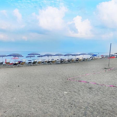 Villaggio La Bussola Paola Luaran gambar